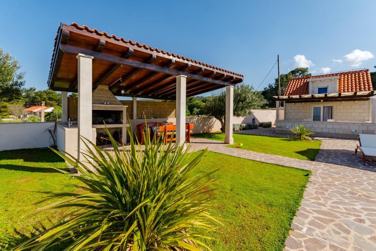 Villa Mis Супетар Екстериор снимка
