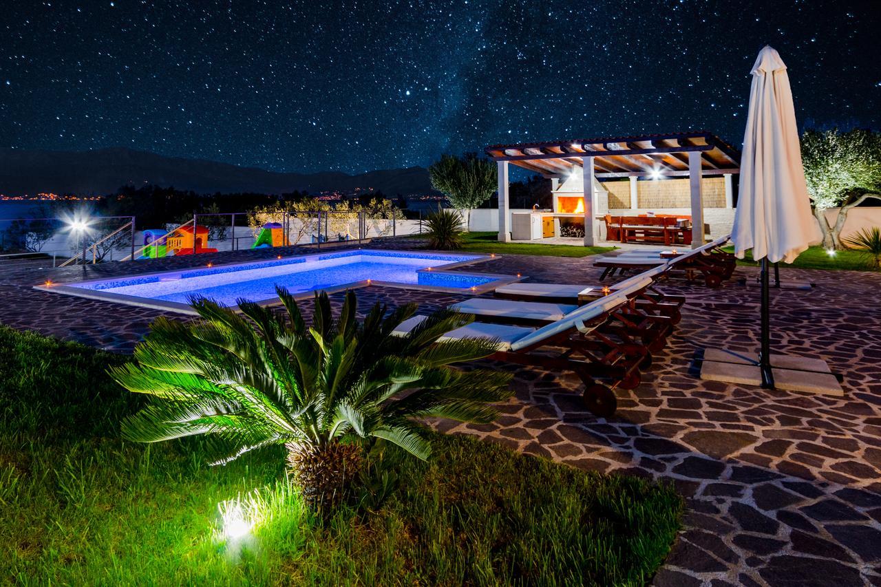 Villa Mis Супетар Екстериор снимка