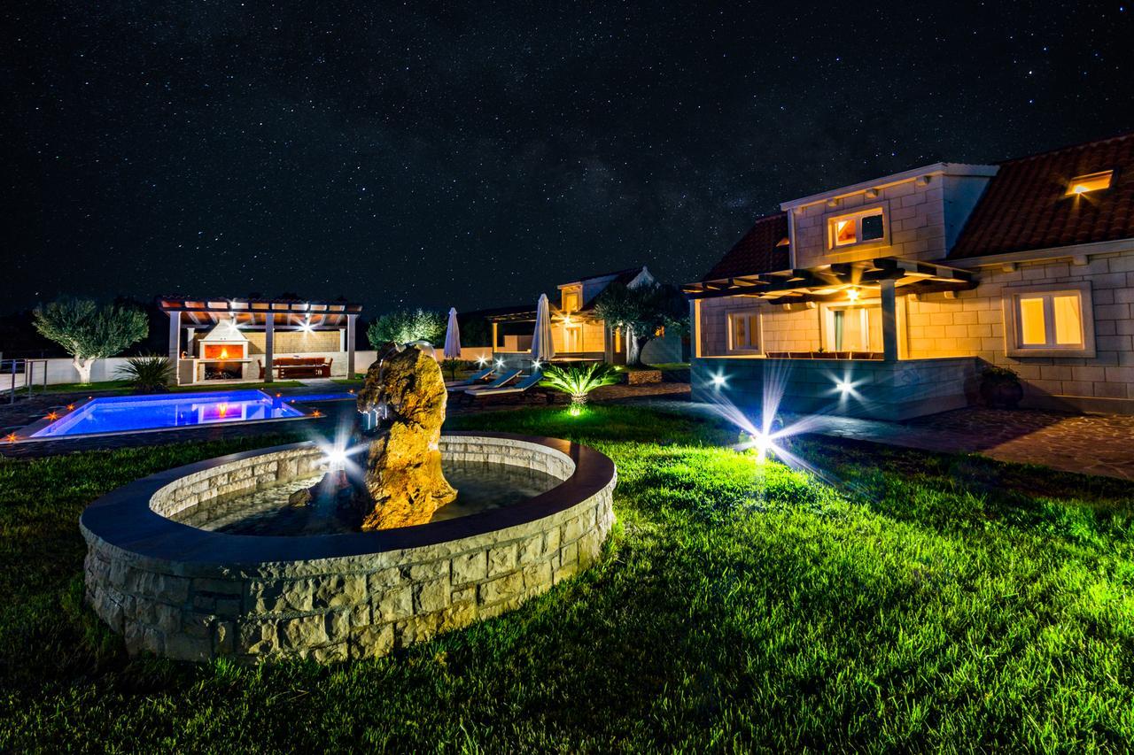 Villa Mis Супетар Екстериор снимка